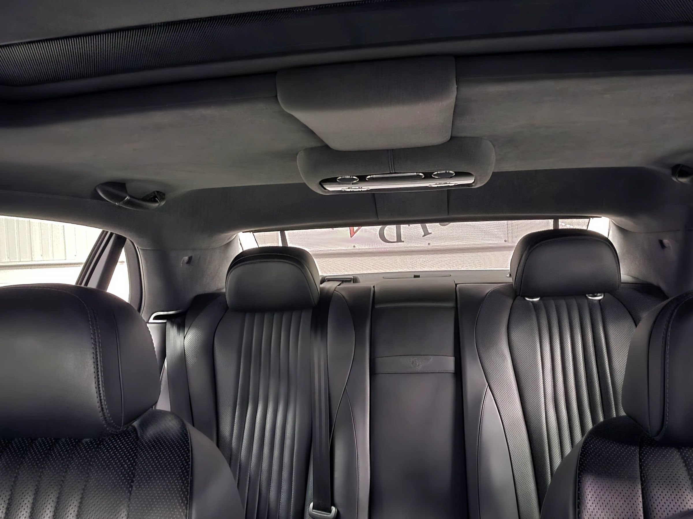 Used 2018 Bentley Flying Spur V8 AWD/4WD image 34