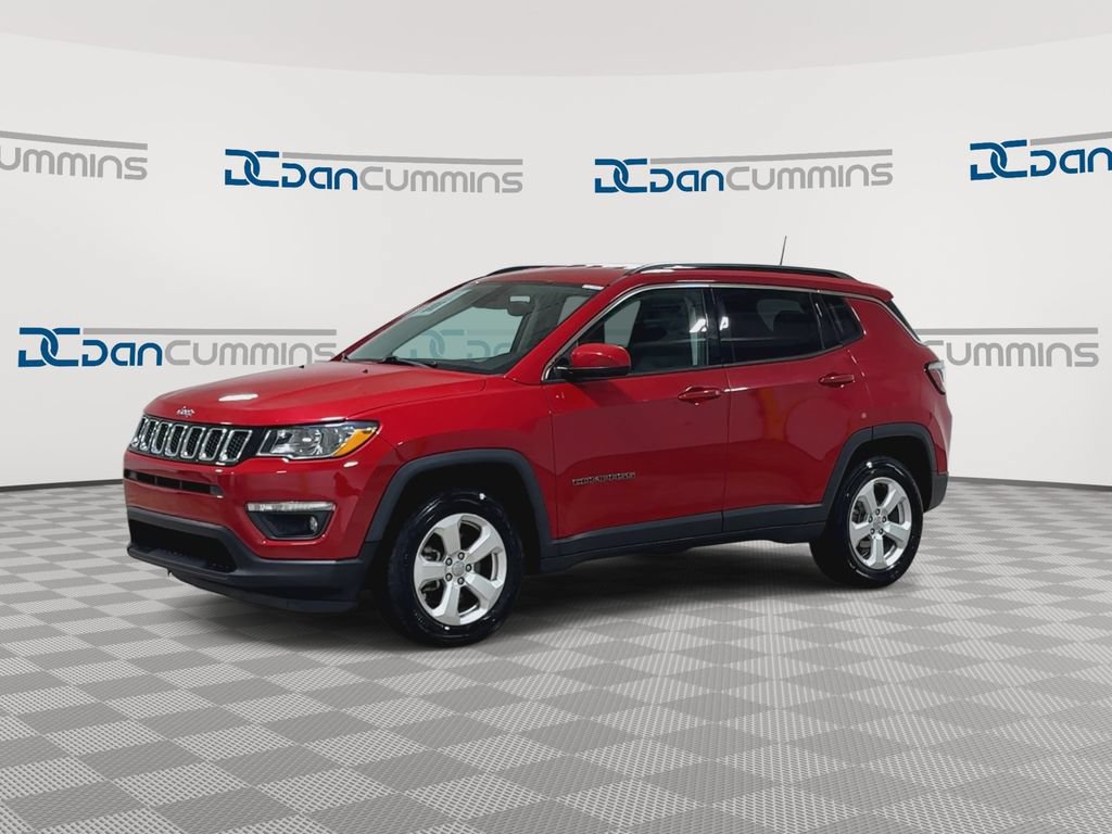 Used 2018 Jeep Compass Latitude w/ Popular Equipment Group AWD/4WD image 4