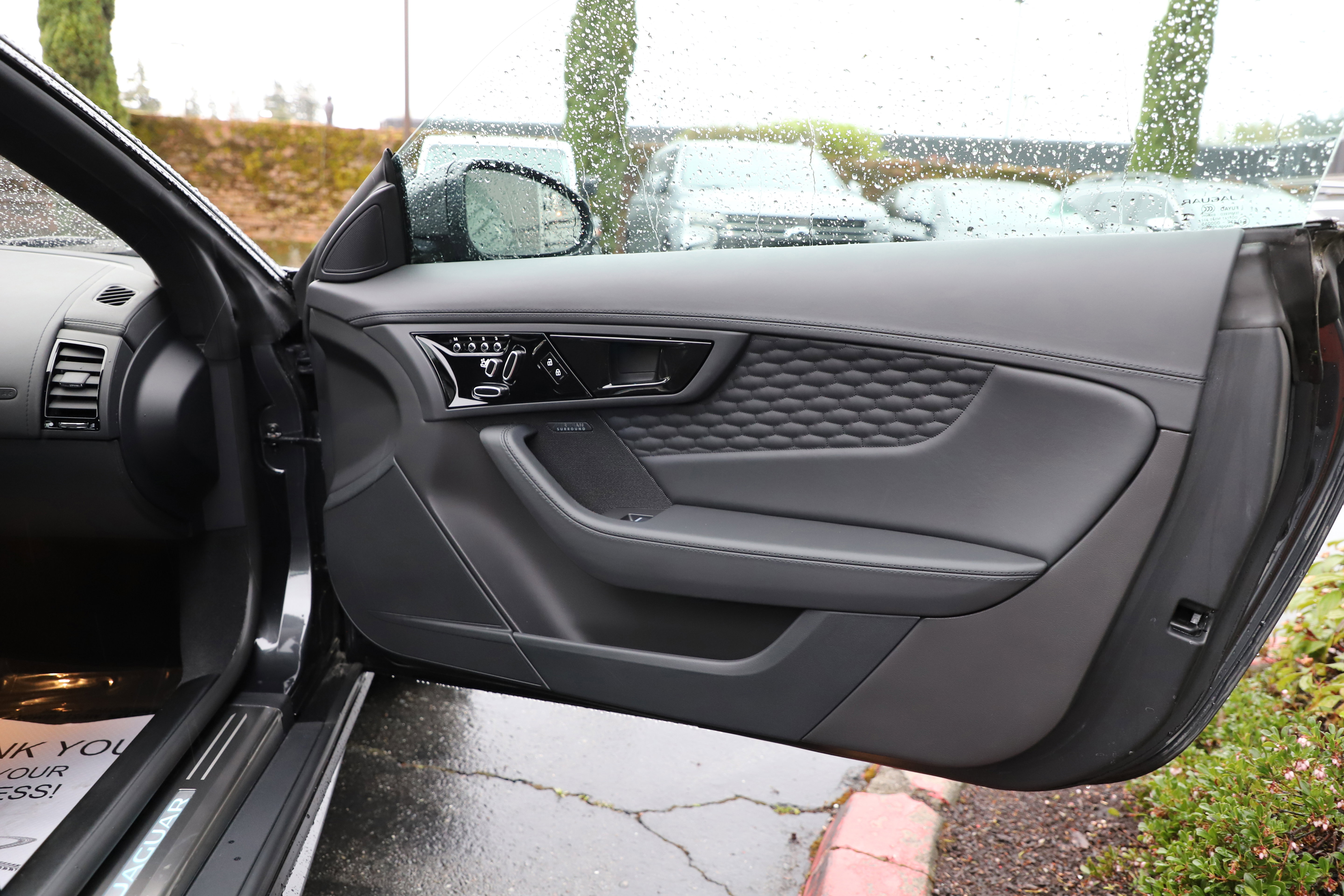 New 2024 Jaguar F-TYPE R AWD/4WD image 11