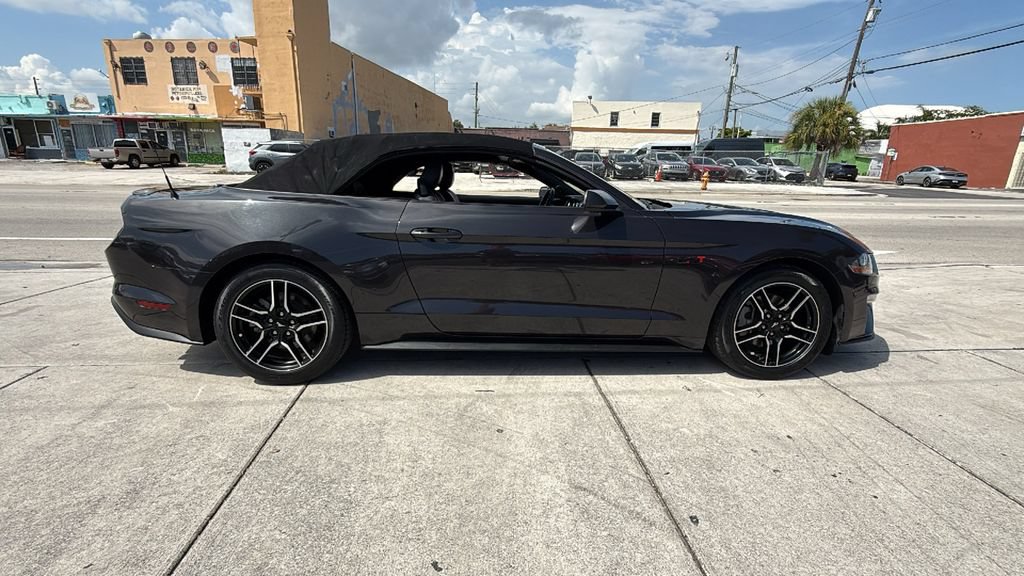 Used 2023 Ford Mustang Premium RWD image 31