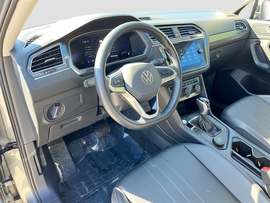 Used 2024 Volkswagen Tiguan Wolfsburg Edition image 9