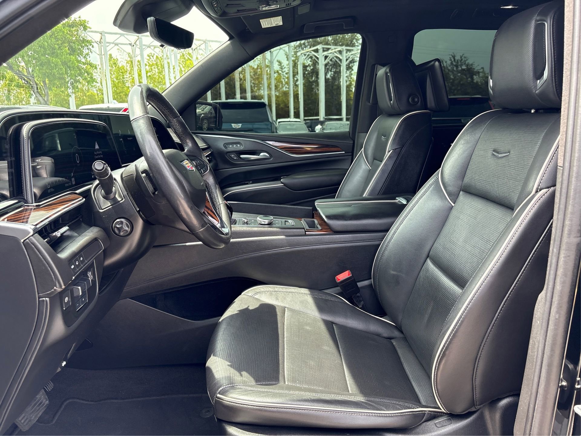 Used 2021 Cadillac Escalade Premium Luxury w/ Driver Assist Tech Package RWD image 7