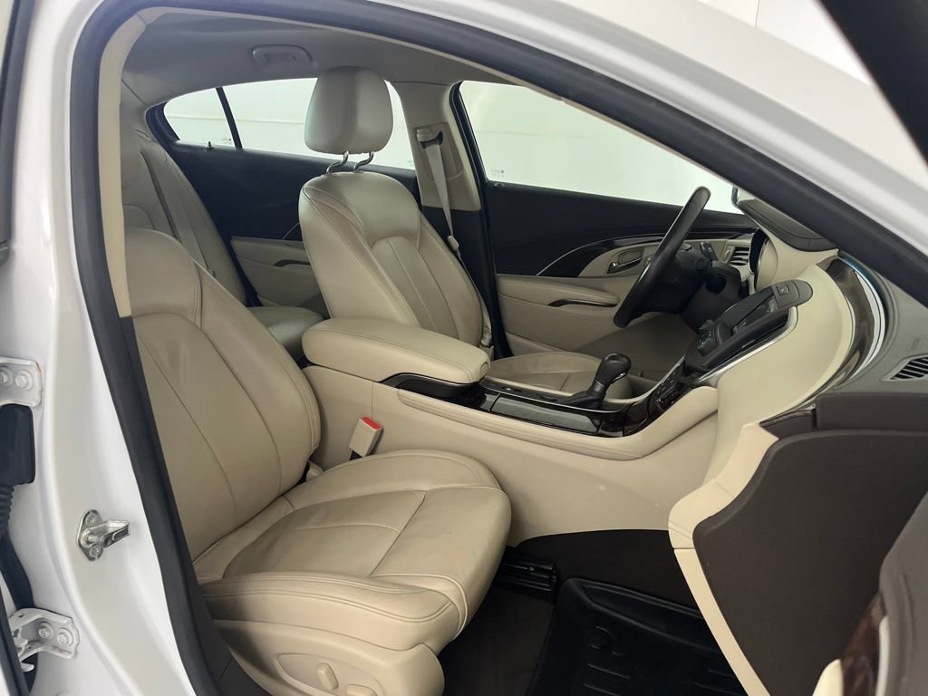 Used 2016 Buick LaCrosse Leather FWD image 21