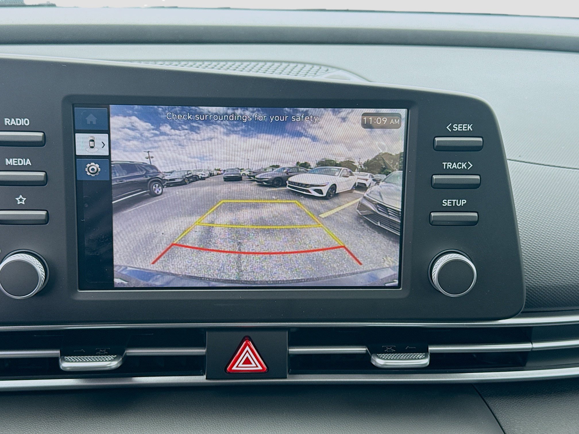 New 2026 Hyundai Elantra SE FWD image 11