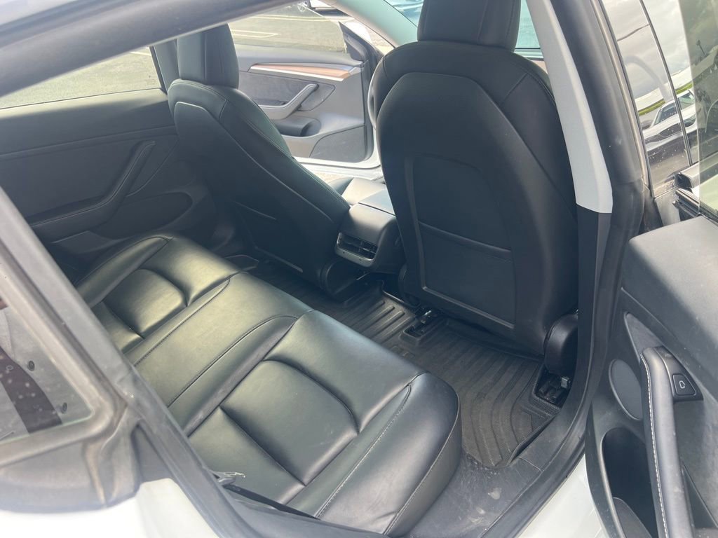 Used 2023 Tesla Model 3 Standard Range image 39