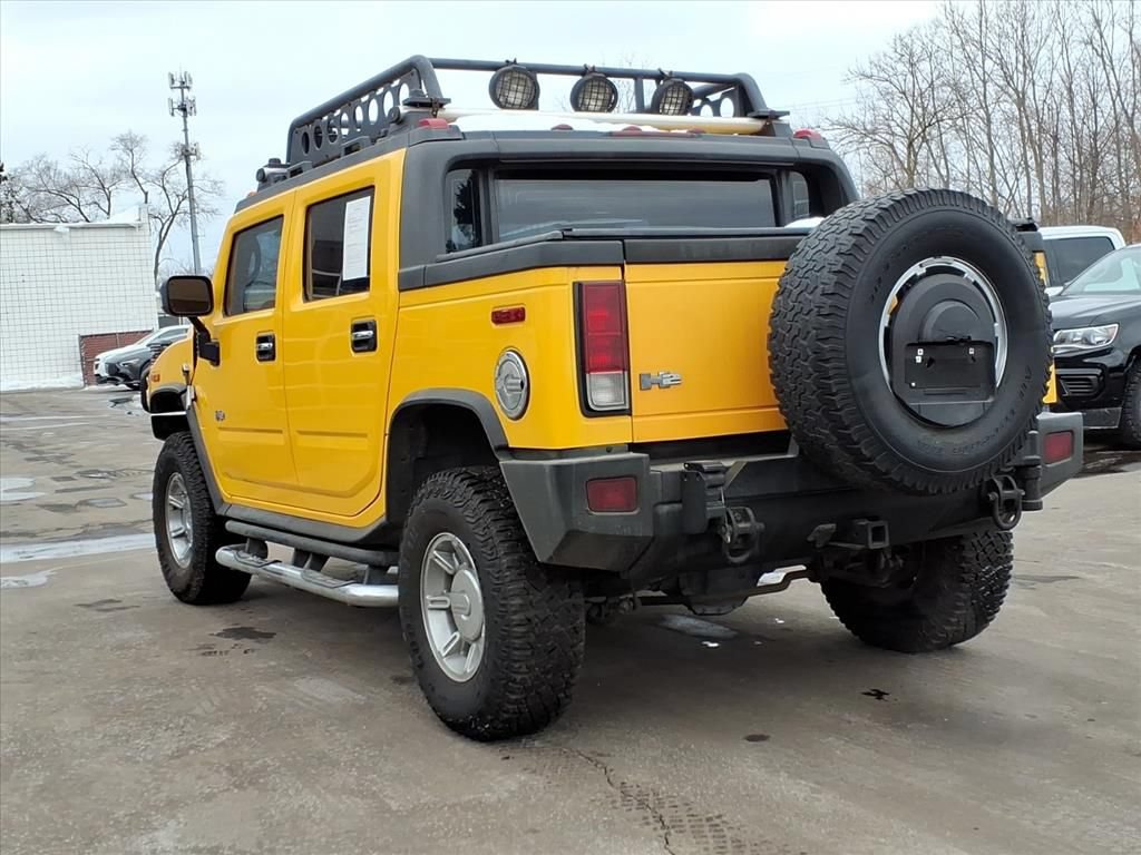 Used 2005 HUMMER H2 SUT w/ Preferred Equipment Group AWD/4WD image 3