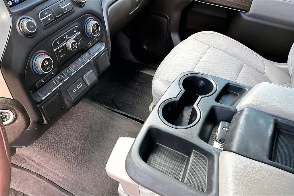 Used 2019 Chevrolet Silverado 1500 LT w/ Texas Edition AWD/4WD image 17
