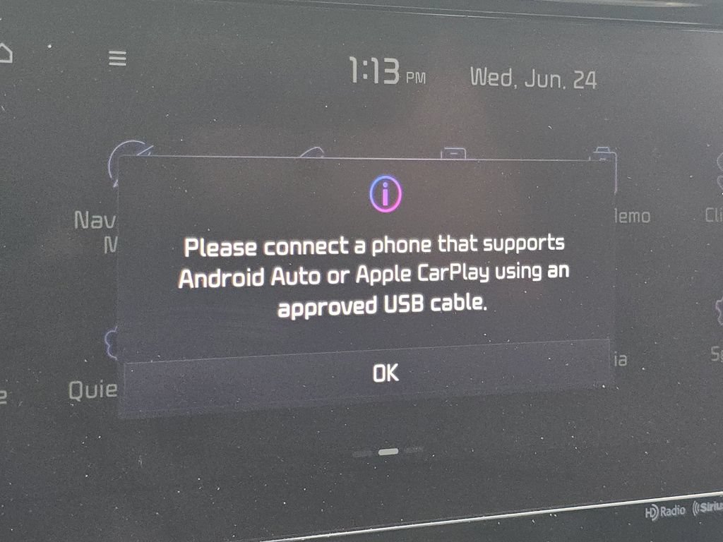 Used 2023 Kia Sorento S FWD image 4