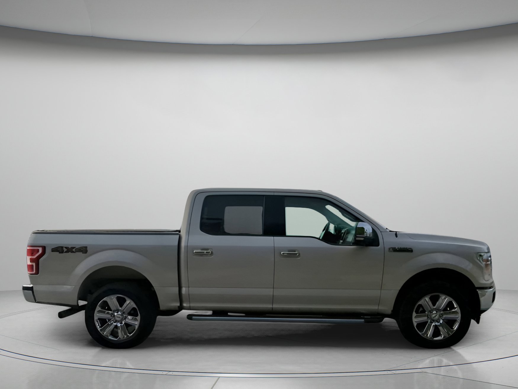 Certified 2018 Ford F150 XLT w/ Equipment Group 302A Luxury image 31