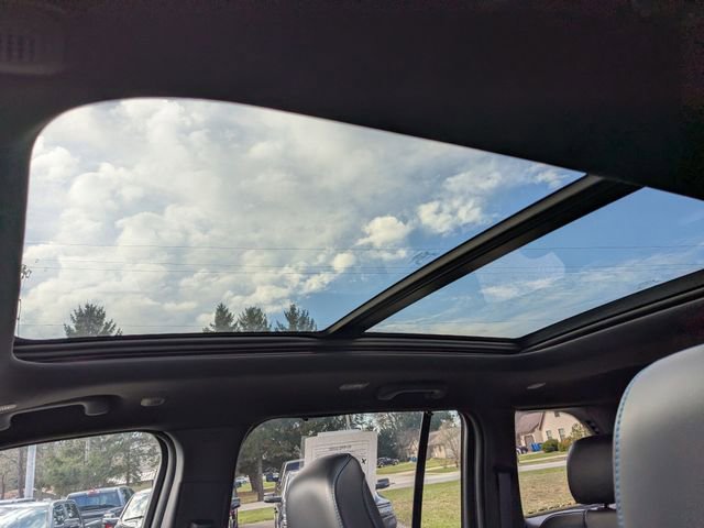 Used 2023 Jeep Grand Cherokee Trailhawk w/ Advanced Protech Group II image 3