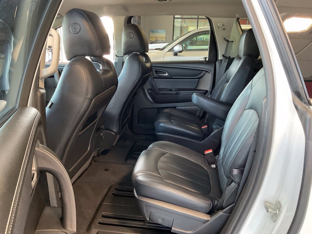 Used 2016 Chevrolet Traverse LT w/ Style and Technology Package AWD/4WD image 21