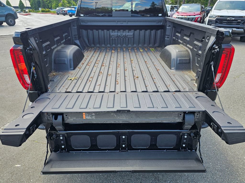 New 2026 GMC Sierra 1500 SLT w/ SLT Premium Plus Package AWD/4WD image 13