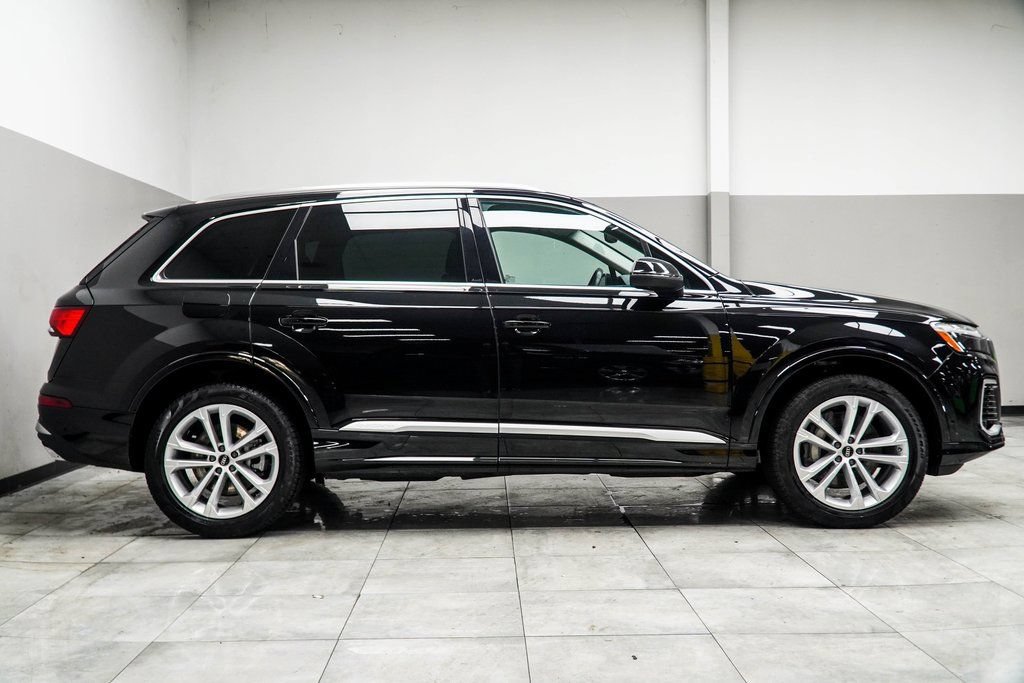 Used 2025 Audi Q7 3.0T Premium Plus AWD/4WD image 7
