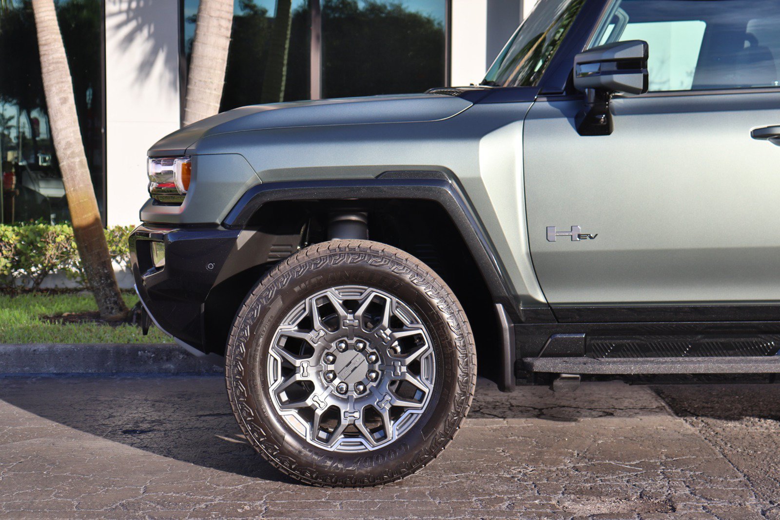 Used 2024 GMC Hummer EV 3X AWD/4WD image 24