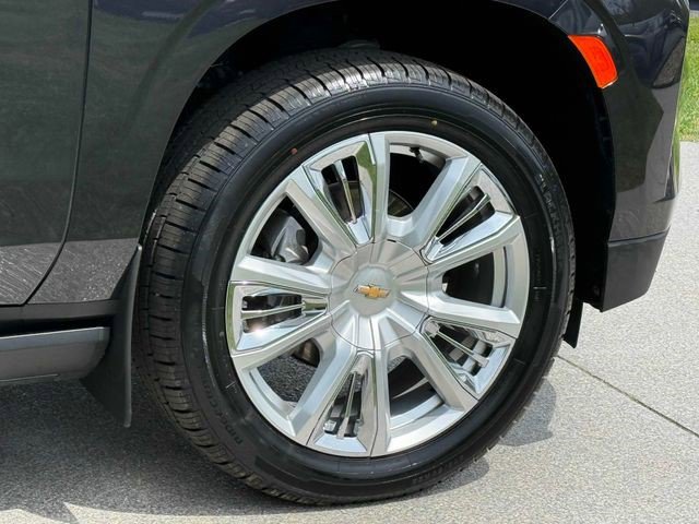 Certified 2022 Chevrolet Suburban High Country w/ Max Trailering Package AWD/4WD image 14