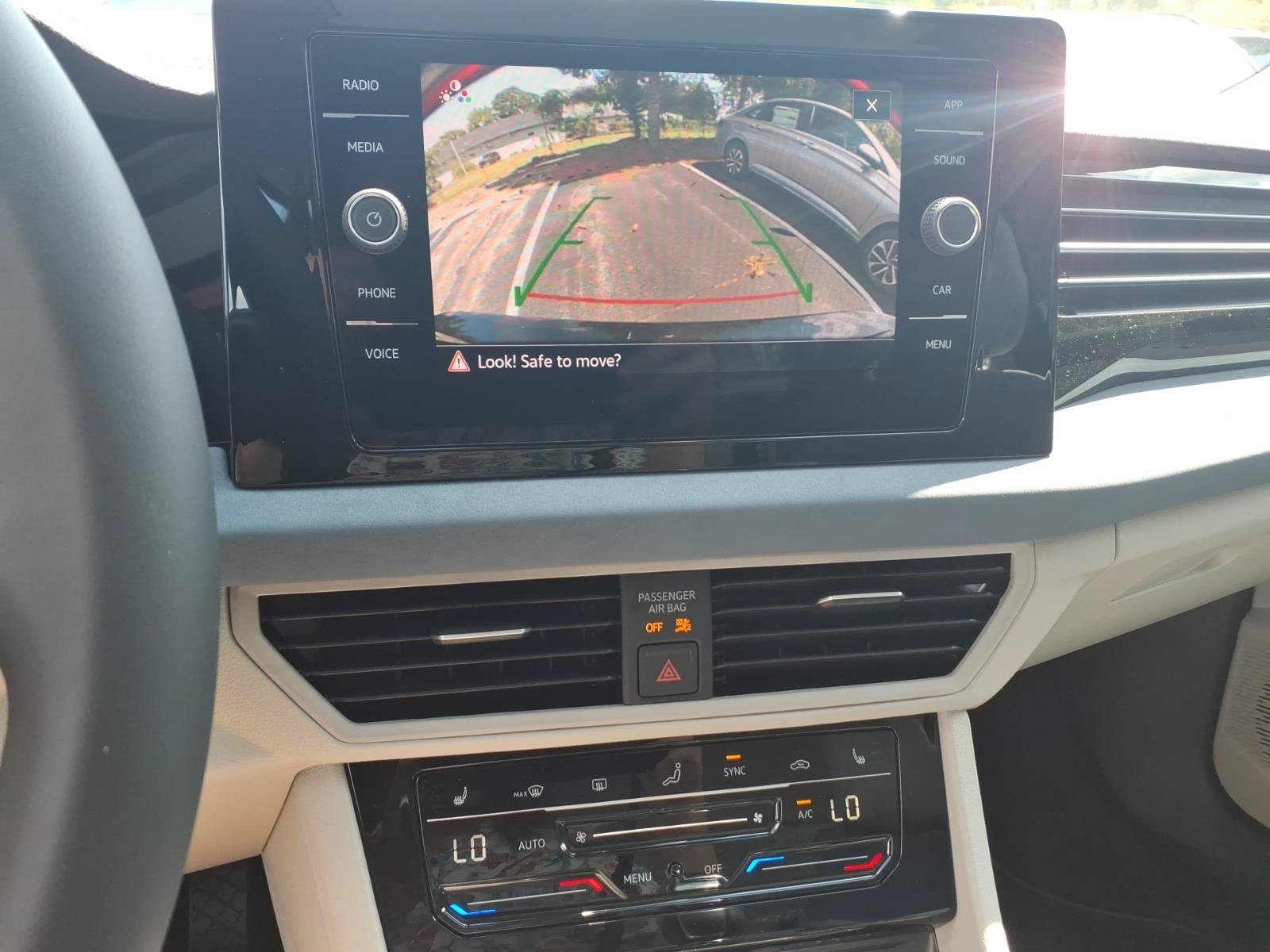 New 2026 Volkswagen Jetta SE FWD image 14