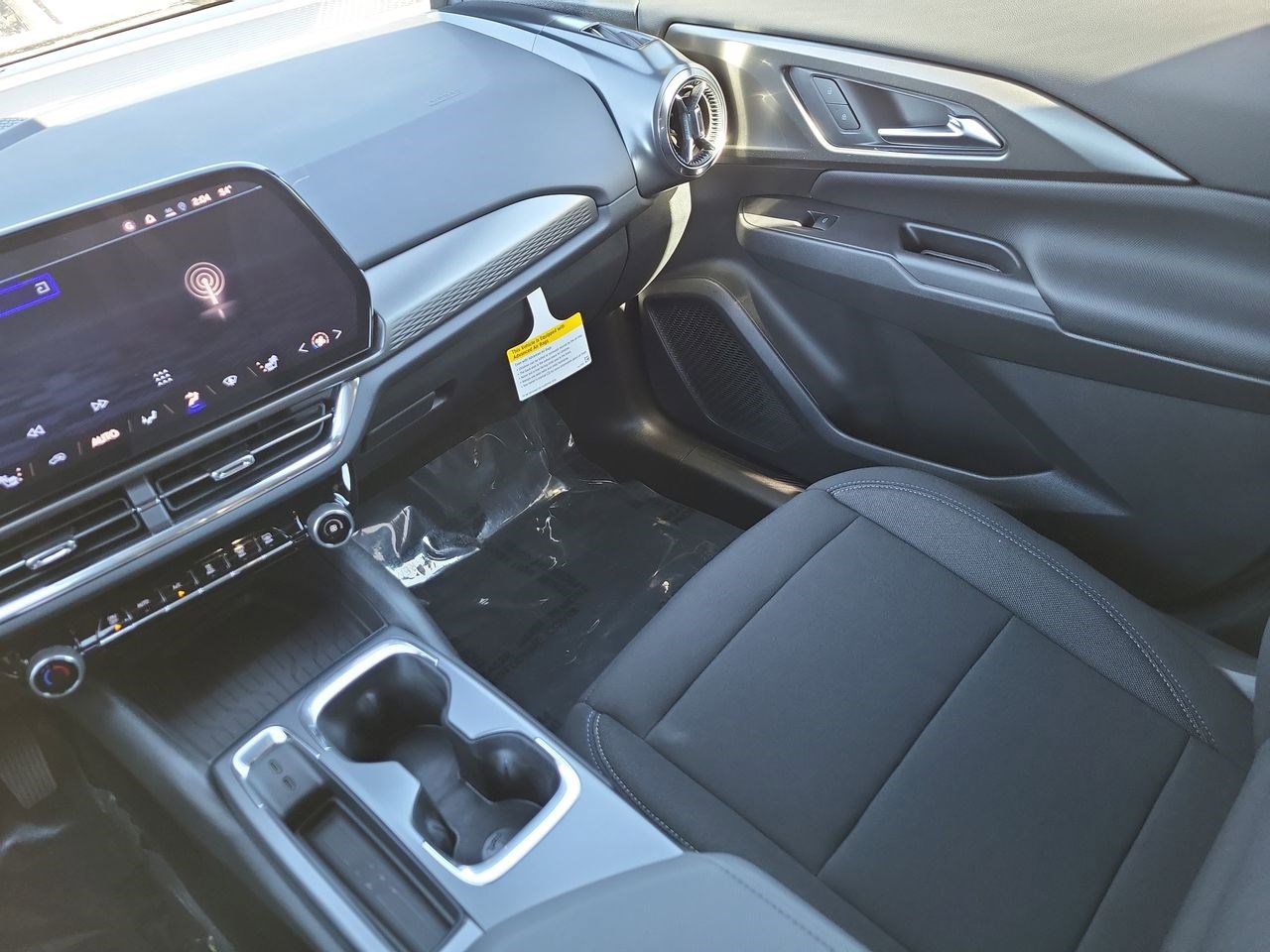 New 2026 Chevrolet Equinox EV LT w/ LPO, Tech Bronze Package image 11