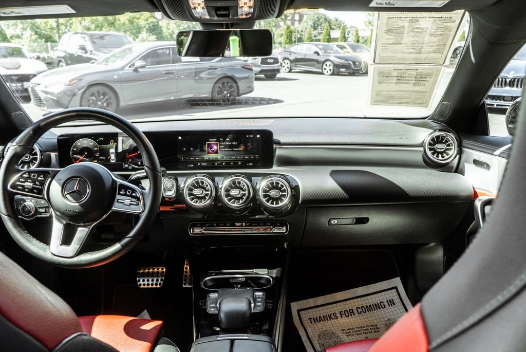 Used 2022 Mercedes-Benz CLA 250 4MATIC image 7
