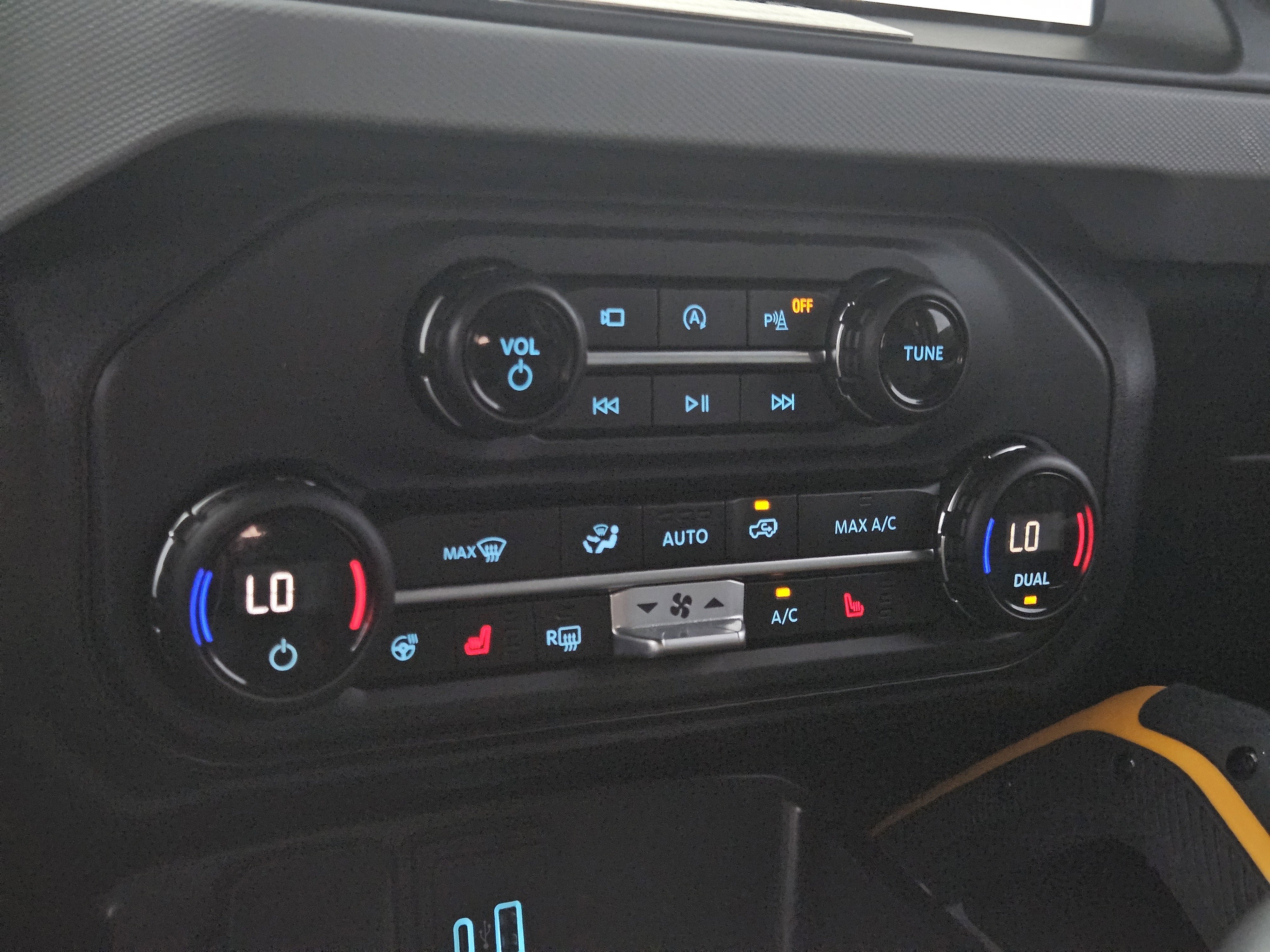 Used 2023 Ford Bronco Badlands AWD/4WD image 23