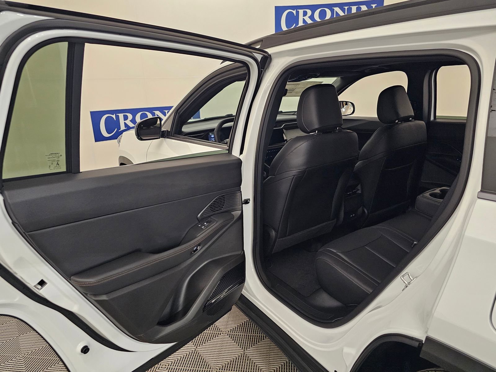 New 2026 Jeep Cherokee Laredo image 41