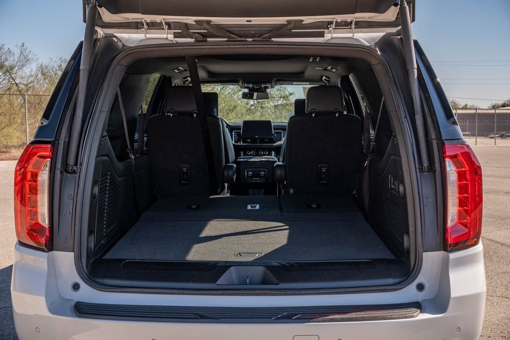Used 2023 GMC Yukon XL SLT w/ SLT Premium Package image 29