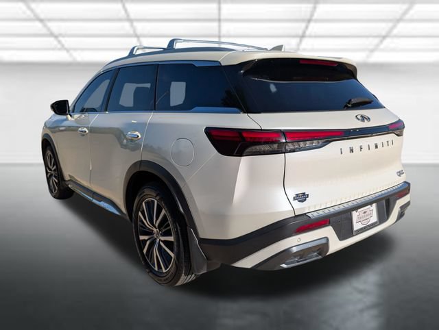 Used 2023 INFINITI QX60 Sensory w/ Vision Package FWD image 2