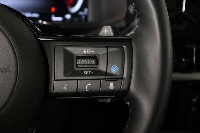 Certified 2025 Nissan Pathfinder Platinum w/ Cargo Package FWD image 29
