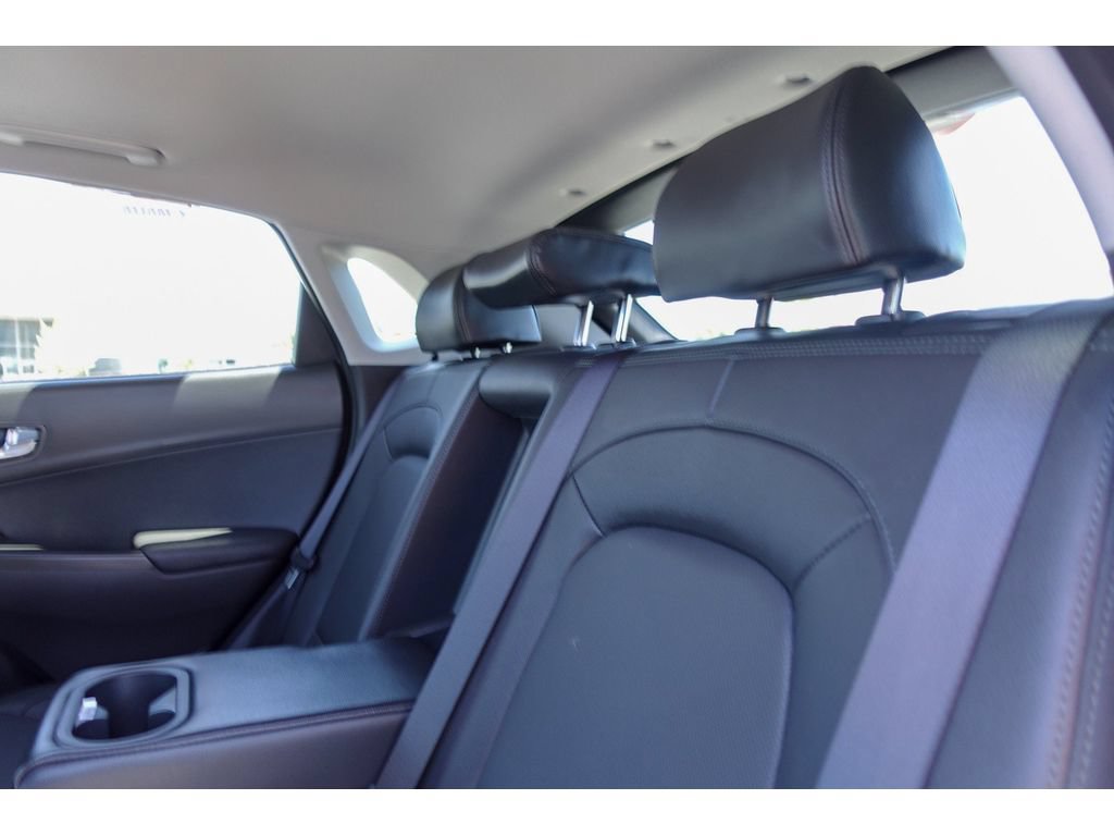 Used 2023 Hyundai Kona Limited FWD image 28