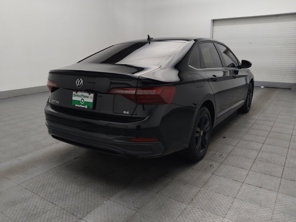 Used 2023 Volkswagen Jetta SE FWD image 9