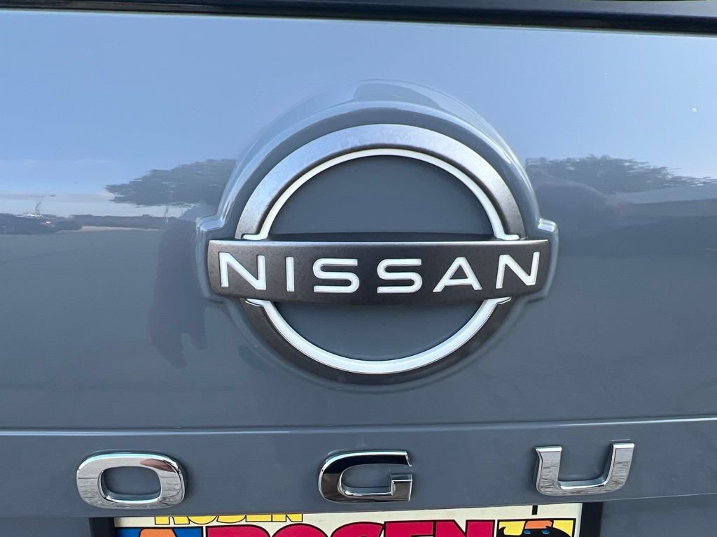 Certified 2023 Nissan Rogue Platinum w/ Platinum Premium Package AWD/4WD image 35