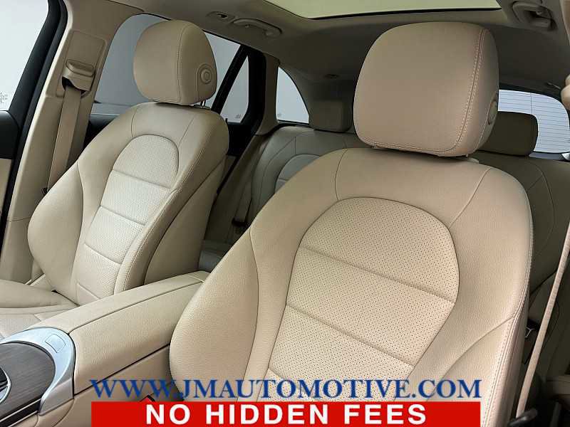 Used 2021 Mercedes-Benz GLC 300 4MATIC image 14