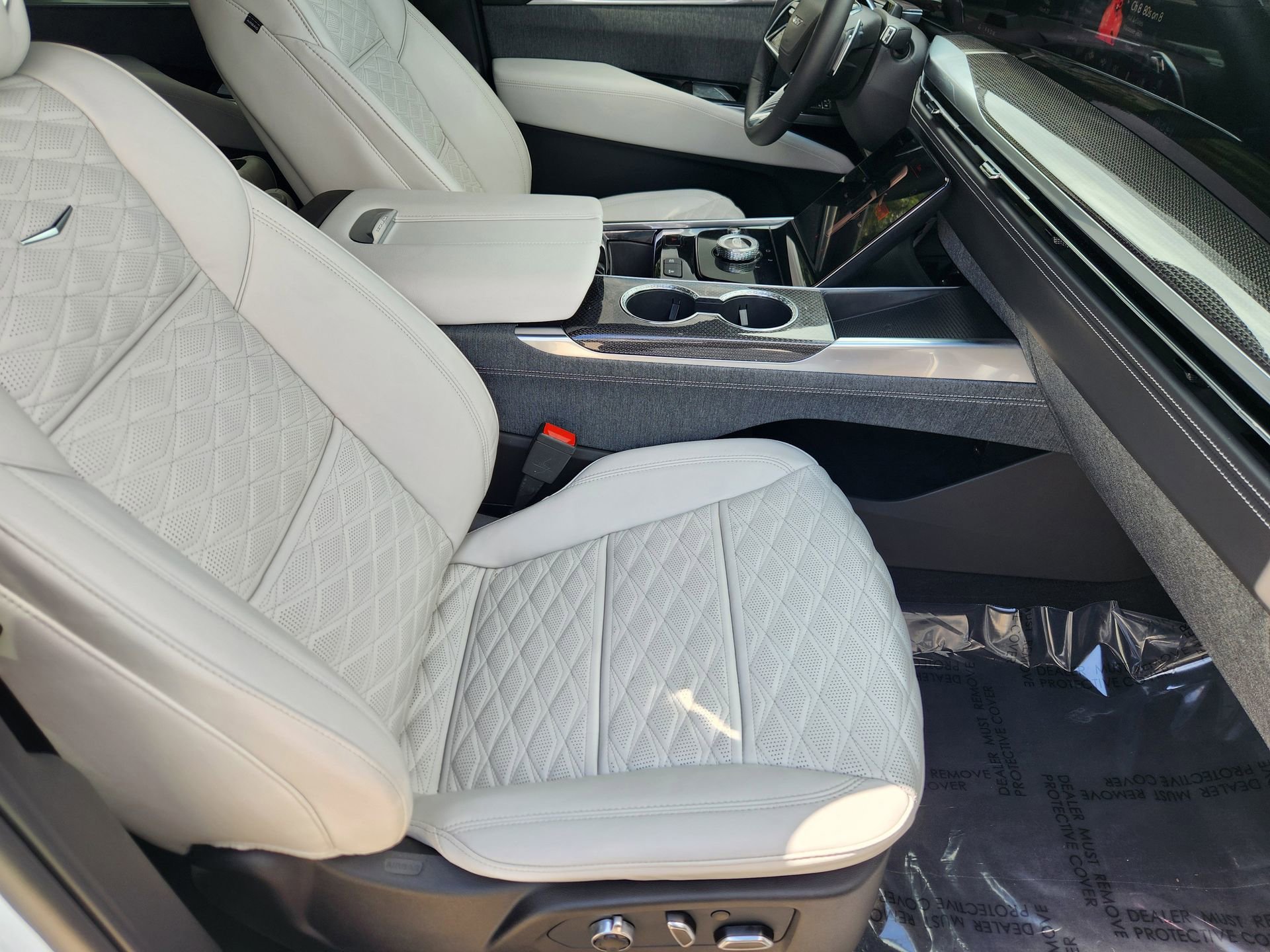 Used 2026 Cadillac Escalade V w/ LPO, ONYX Package image 23