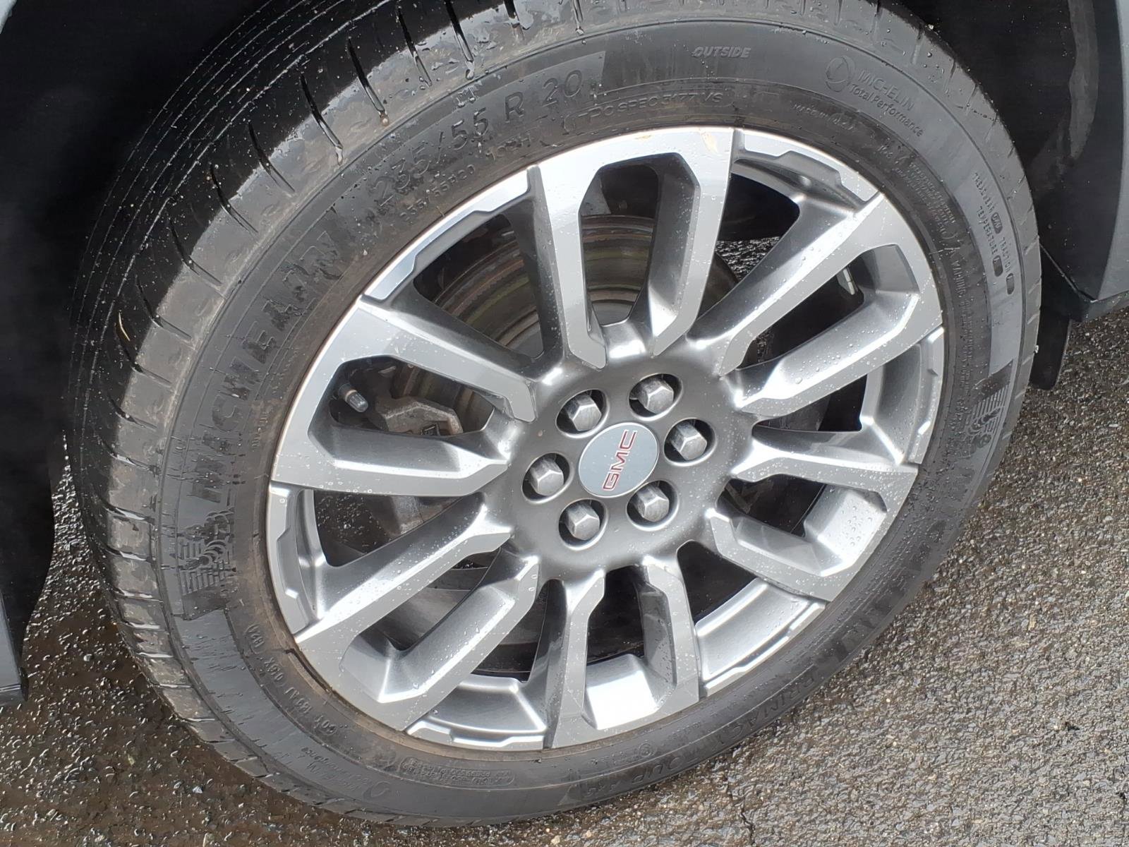 Certified 2021 GMC Acadia Denali w/ Denali Ultimate Package AWD/4WD image 8