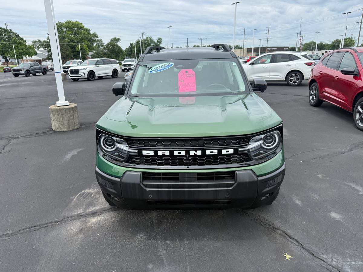 Used 2025 Ford Bronco Sport Outer Banks w/ Outer Banks Tech Package+ AWD/4WD image 2
