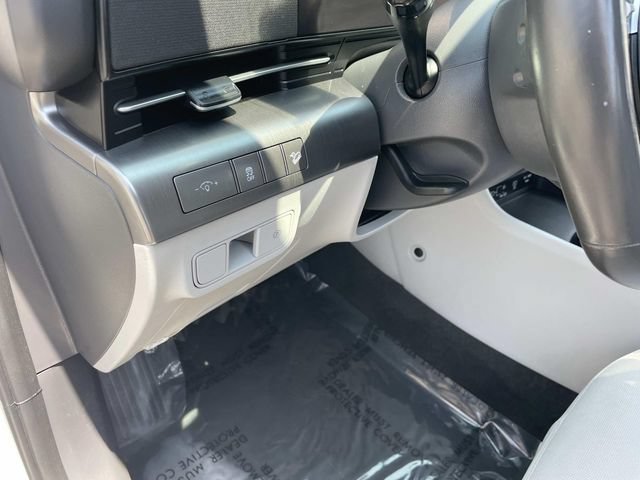 Used 2025 Hyundai Kona SEL AWD/4WD image 24