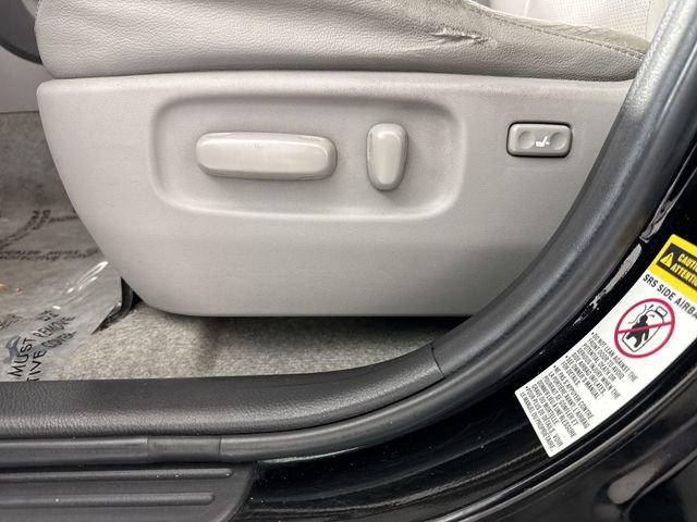 Used 2010 Toyota RAV4 Limited AWD/4WD image 19
