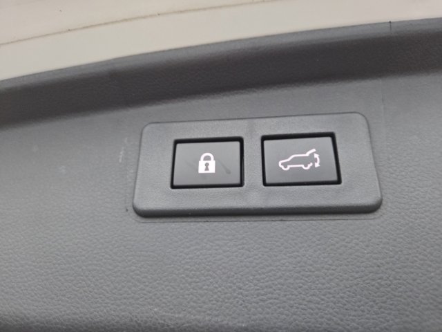 Used 2024 Subaru Outback Premium image 12