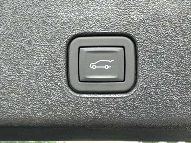 Used 2026 Cadillac Optiq Sport 2 RWD image 13