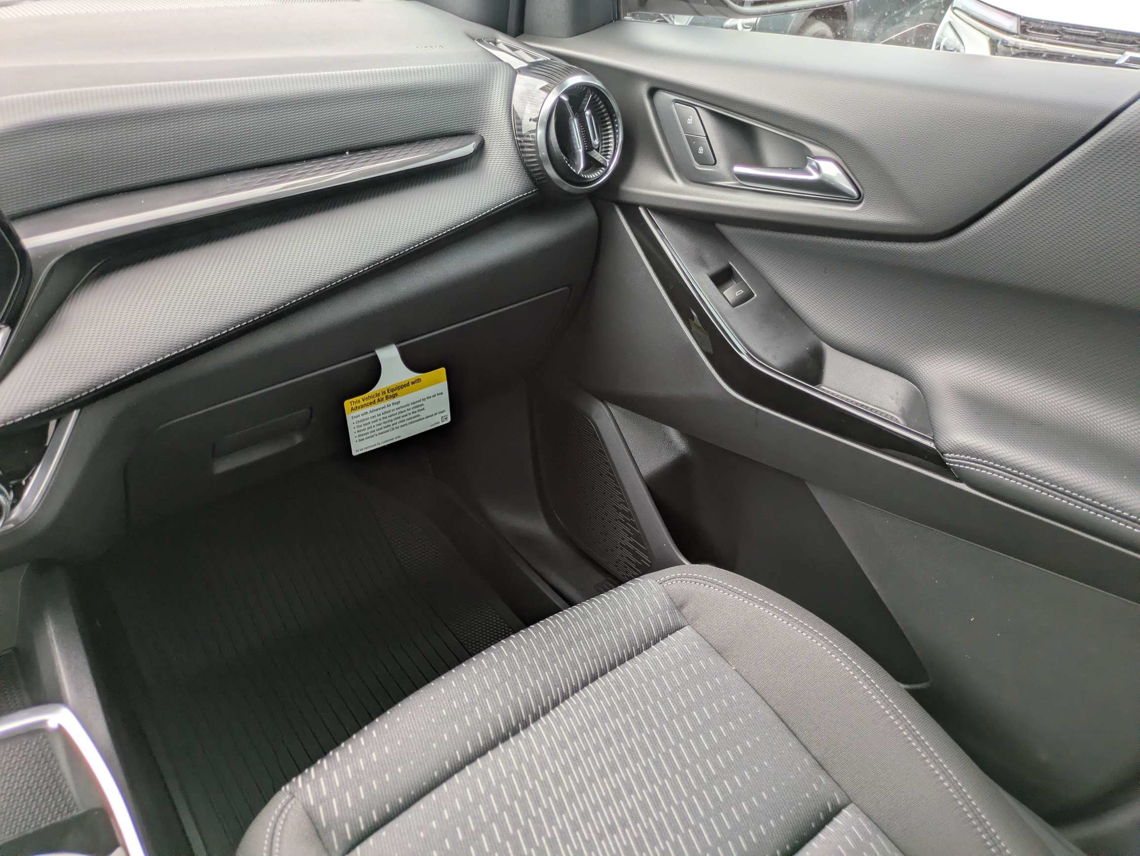 New 2027 Chevrolet Equinox LT FWD image 11