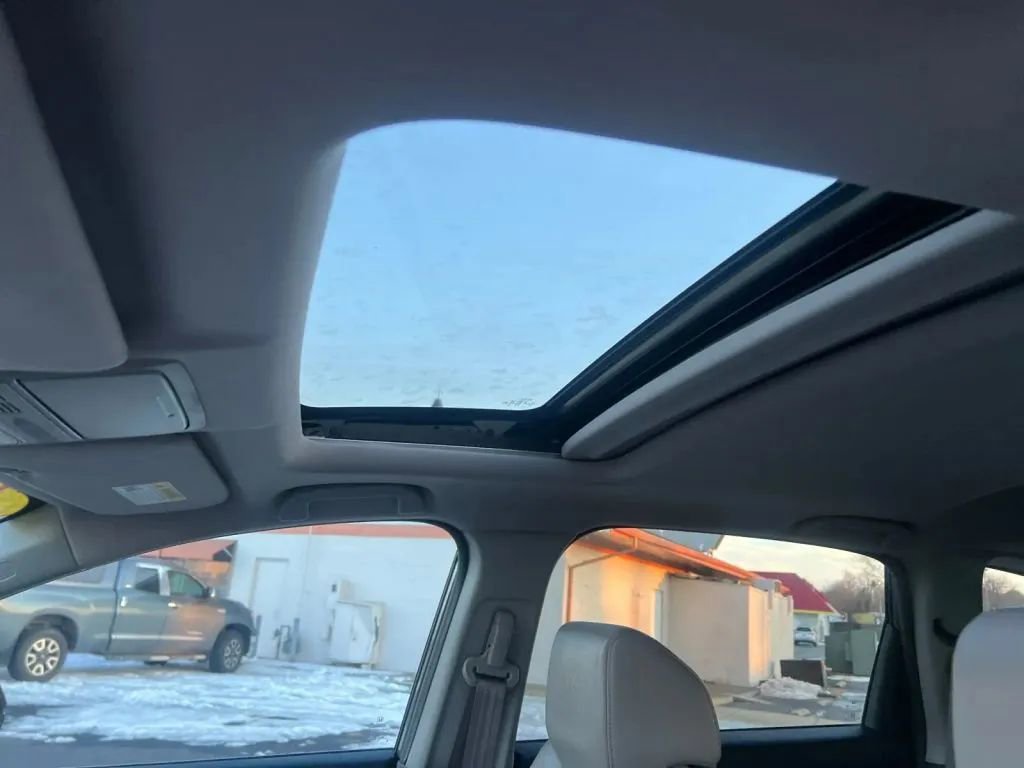 Used 2017 Honda CR-V EX-L image 26