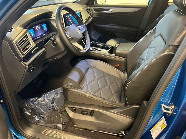 Certified 2024 Volkswagen Atlas Cross Sport SE FWD image 7