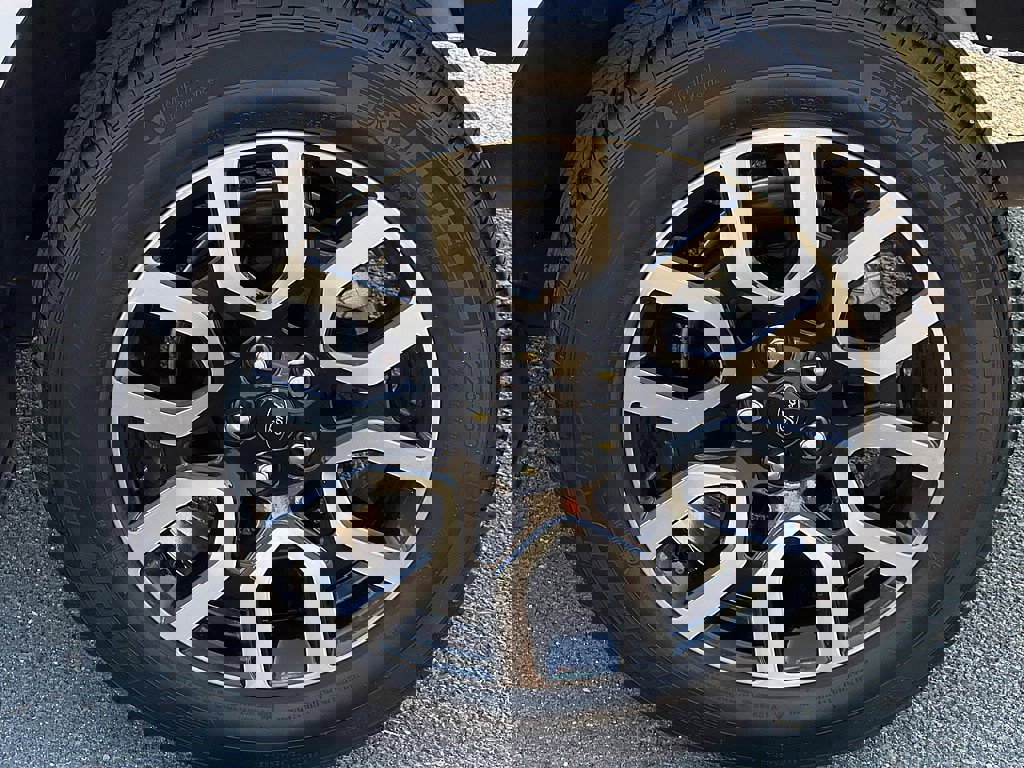 Used 2024 Ford Maverick Lariat image 5