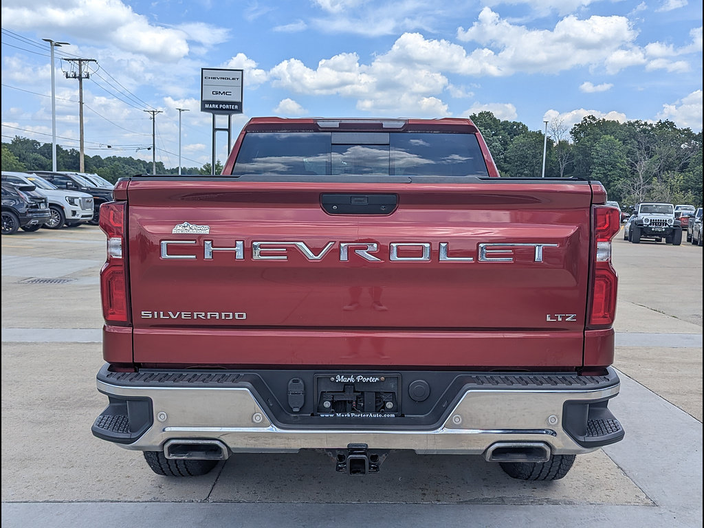 Used 2021 Chevrolet Silverado 1500 LTZ w/ LTZ Premium Package AWD/4WD image 10