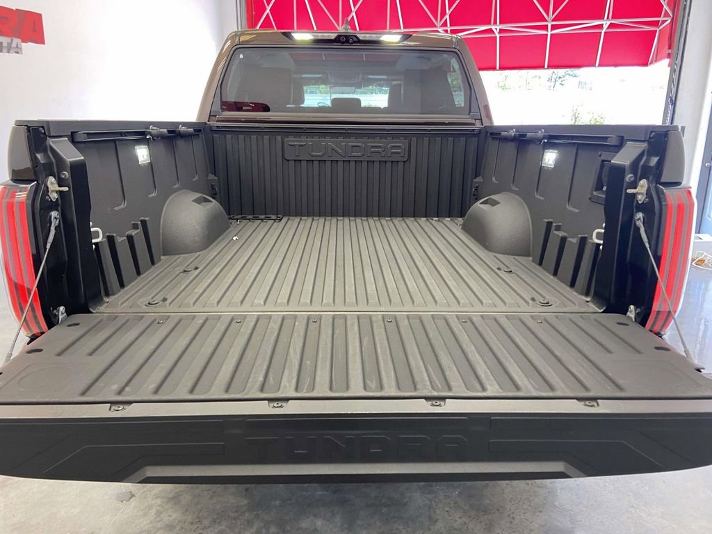 Used 2024 Toyota Tundra Limited AWD/4WD image 16
