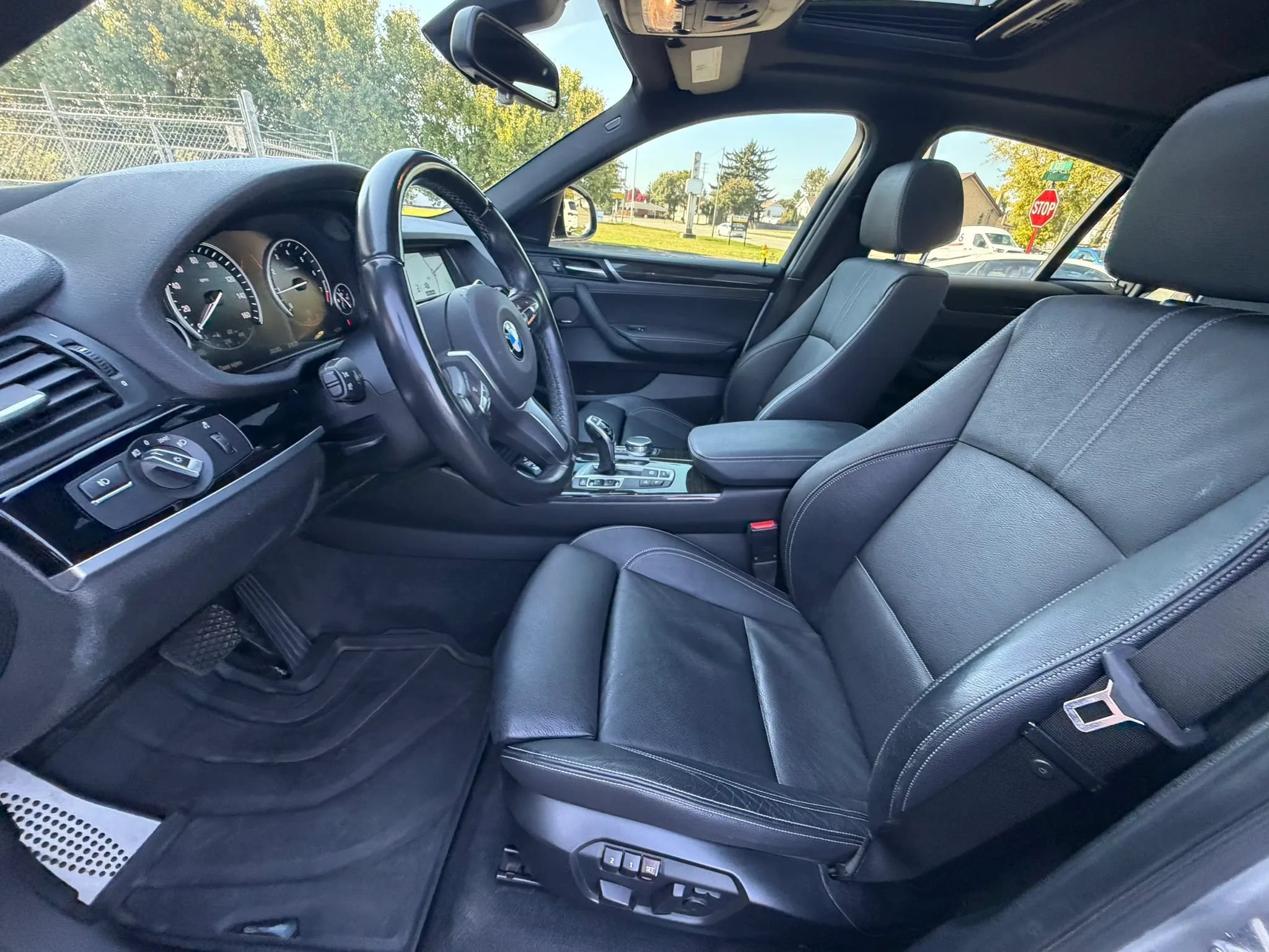 Used 2017 BMW X4 xDrive28i w/ Premium Package Enhanced AWD/4WD image 13
