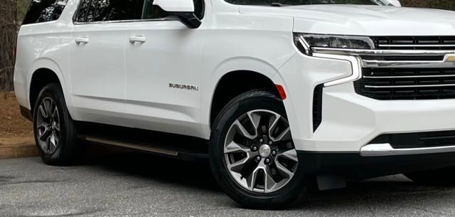 Used 2021 Chevrolet Suburban LT w/ Rear Media and Nav Package image 10