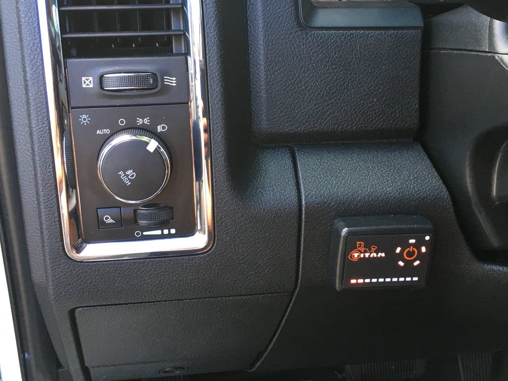 Used 2018 RAM 2500 Longhorn w/ Convenience Group AWD/4WD image 24