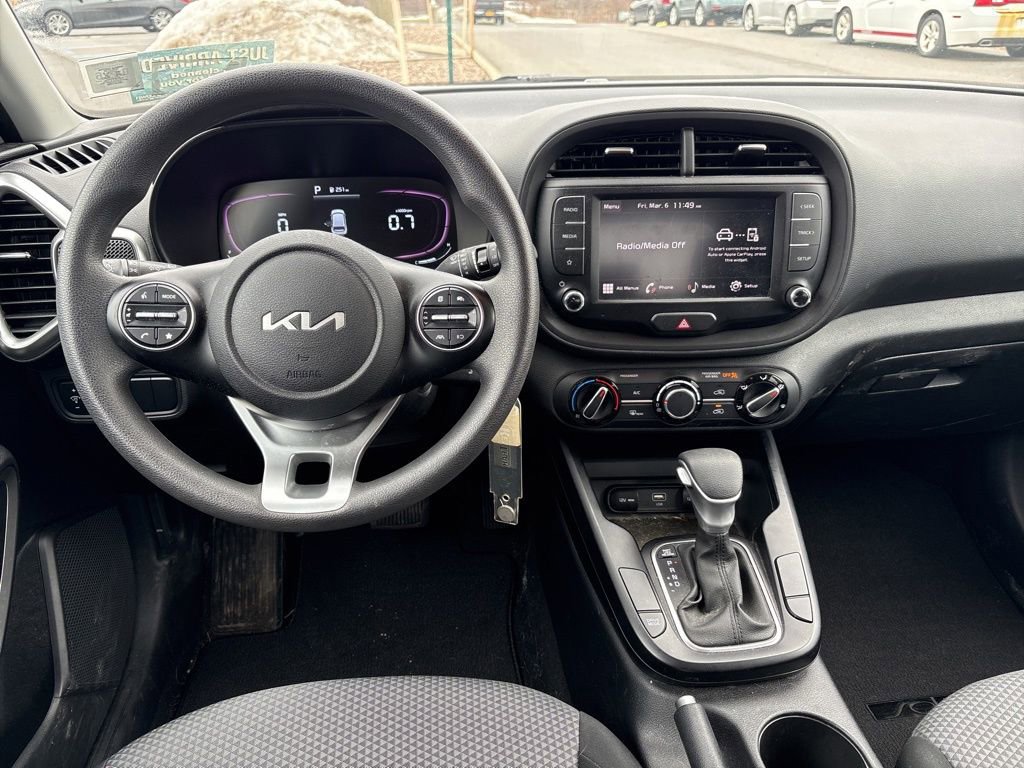 Certified 2023 Kia Soul LX image 12