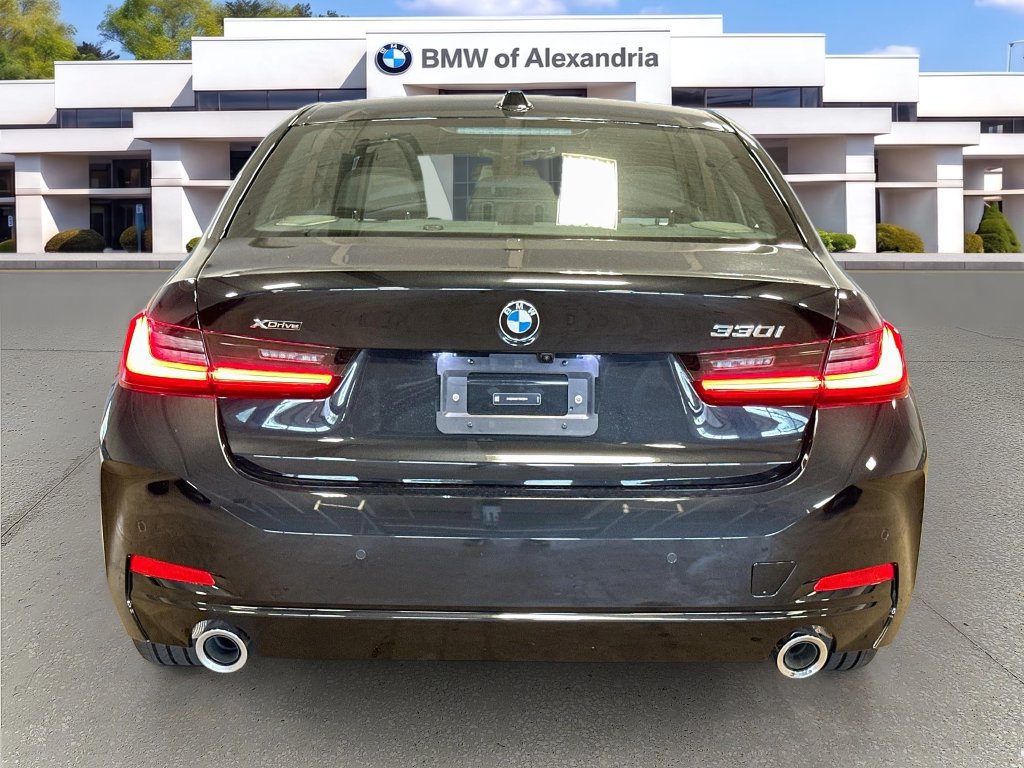 New 2026 BMW 330i xDrive Sedan w/ Premium Package AWD/4WD image 6