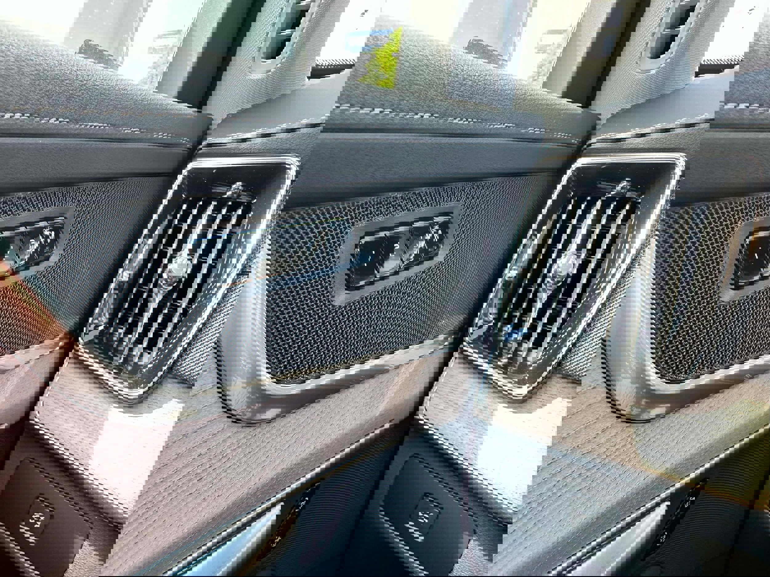 New 2026 Volvo XC90 B6 Core image 20